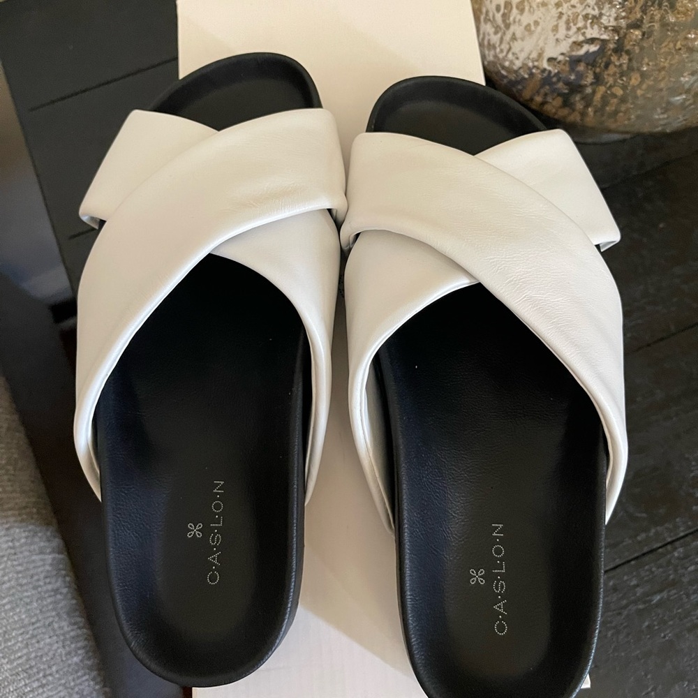 Caslon White Leather Criss Cross Slides Sandals
